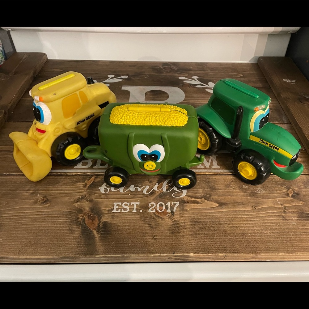 3 John Deere Kids Soft Toy/Books